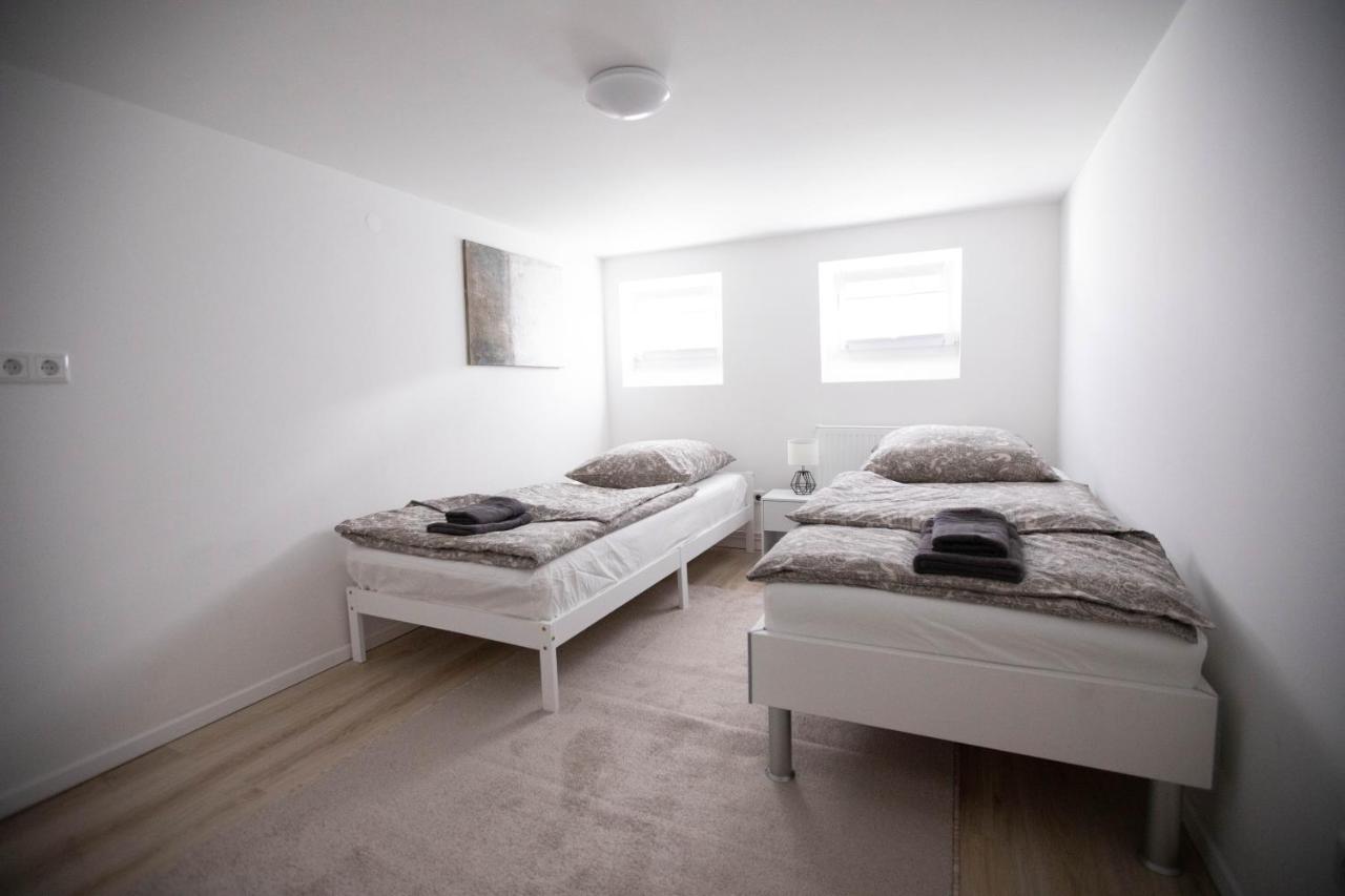 80Qm - 4 Rooms - Private Parking - Keller-Basement - Mallibase Apartments Hannover Dış mekan fotoğraf