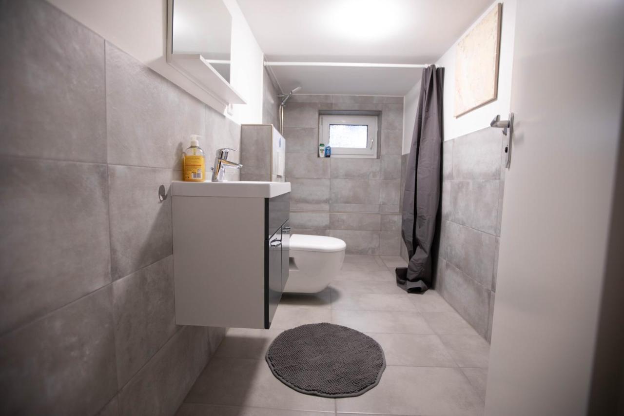 80Qm - 4 Rooms - Private Parking - Keller-Basement - Mallibase Apartments Hannover Dış mekan fotoğraf